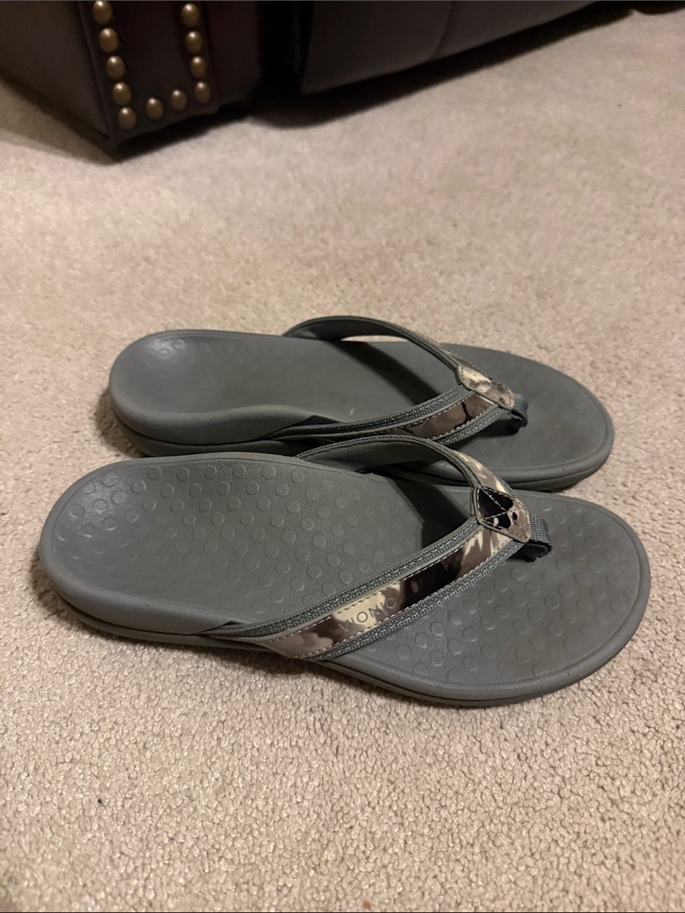 Vionic Tide II Orthotic Sandals Gray Camo Design Arch Support Comfortable Size 7 - Picture 2 of 10